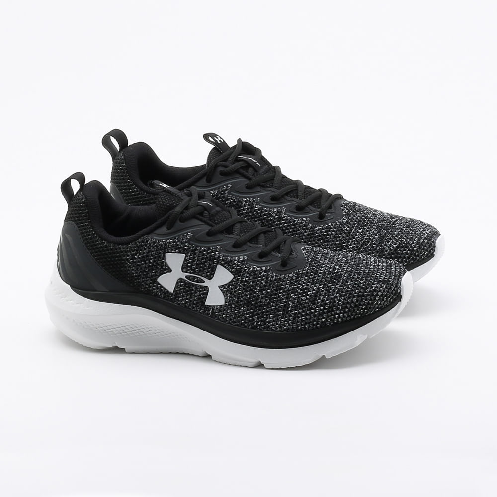 tenis under armour charged fleet